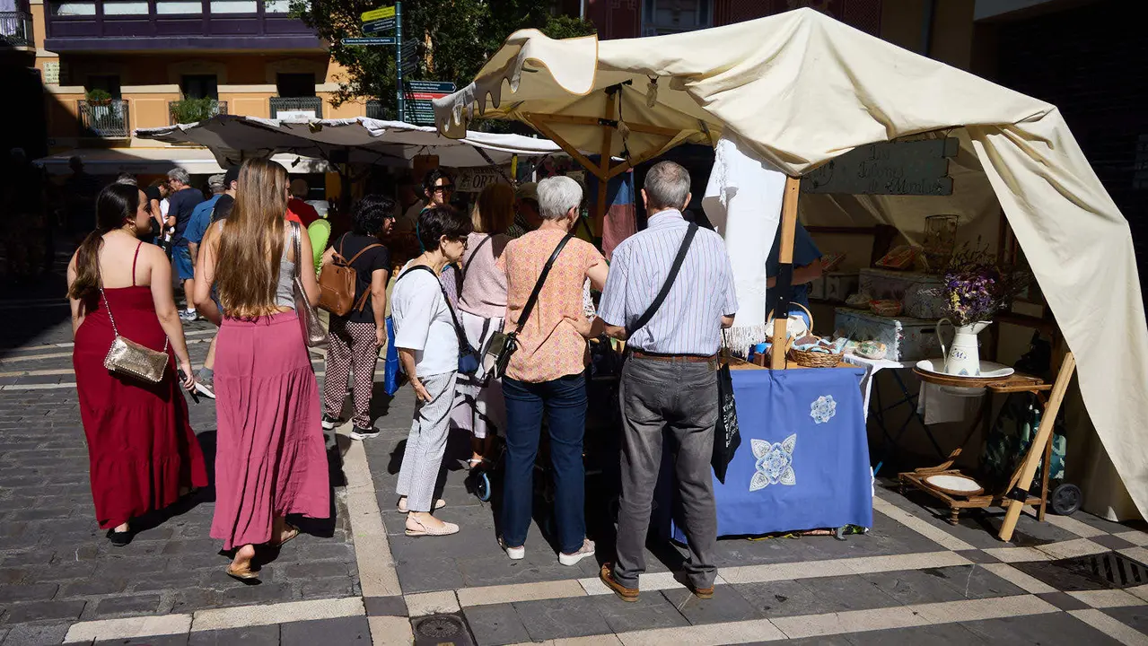 Gran Feria Medieval por las calles de los tres burgos durante la celebración del Privilegio de la Unión de Pamplona. IÑIGO ALZUGARAY