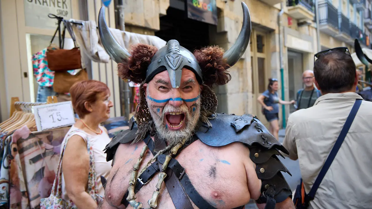 Gran Feria Medieval por las calles de los tres burgos durante la celebración del Privilegio de la Unión de Pamplona. IÑIGO ALZUGARAY