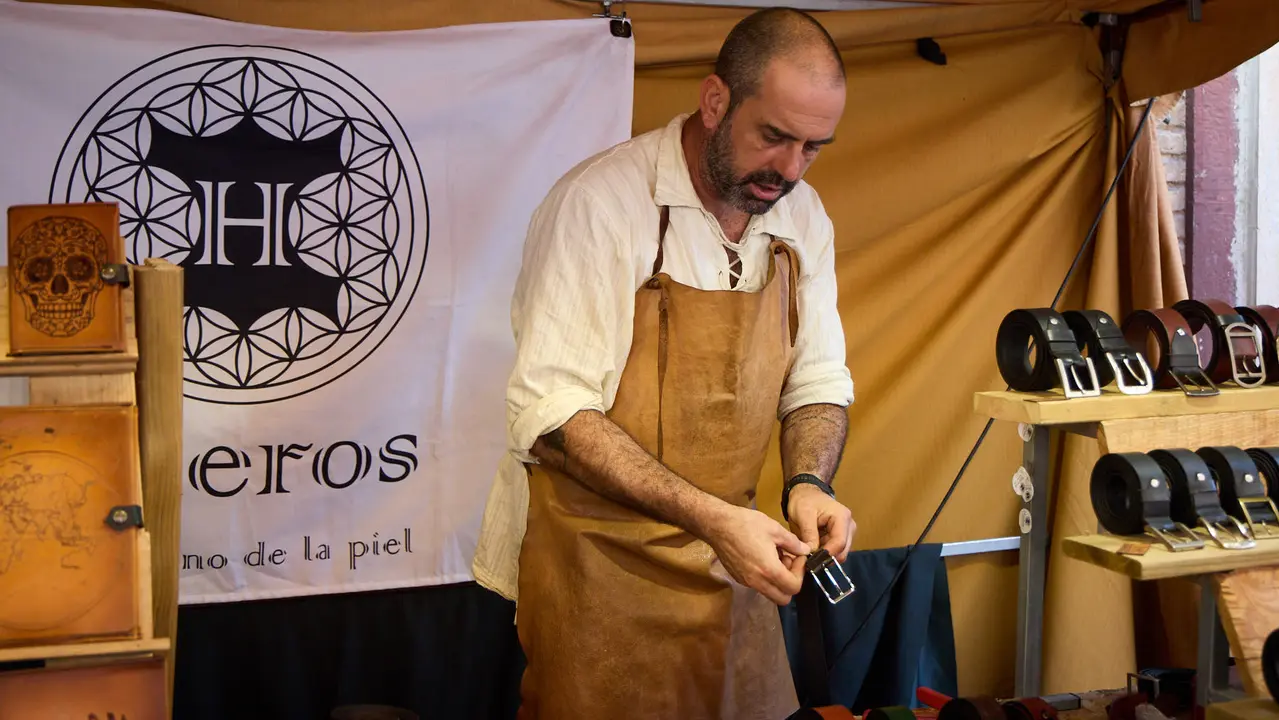 Gran Feria Medieval por las calles de los tres burgos durante la celebración del Privilegio de la Unión de Pamplona. IÑIGO ALZUGARAY
