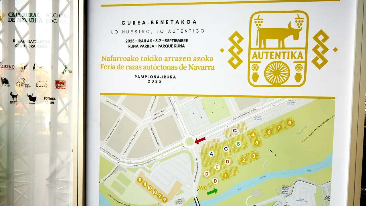 Feria de ganado Autentika de razas autóctonas navarras en el parque de la Runa de Pamplona. IÑIGO ALZUGARAY