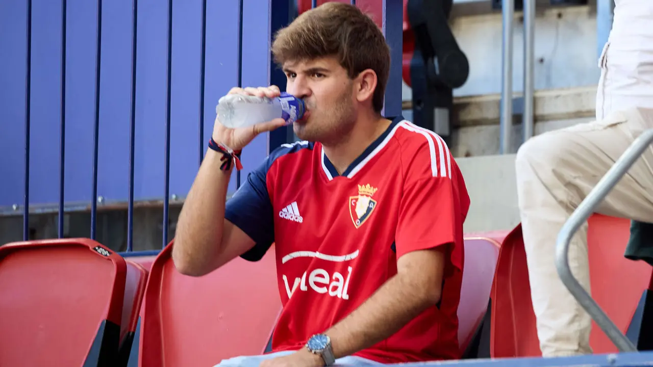 La grada del estadio de El Sadar durante el partido de La Liga EA Sports entre CA Osasuna y Rayo Vallecano disputado en Pamplona. IÑIGO ALZUGARAY