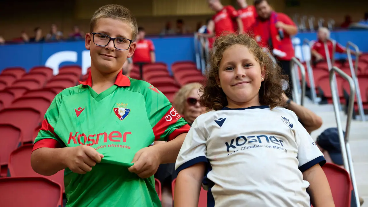 La grada del estadio de El Sadar durante el partido de La Liga EA Sports entre CA Osasuna y Rayo Vallecano disputado en Pamplona. IÑIGO ALZUGARAY