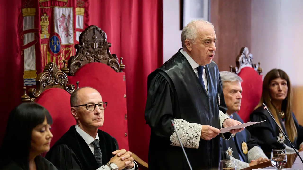 Acto de apertura del año judicial 2025-26 con la intervención del presidente del Tribunal Superior de Justicia de Navarra (TSJN), Julián Huarte; y el fiscal superior de la Comunidad foral, Jaime Goyena. PABLO LASAOSA