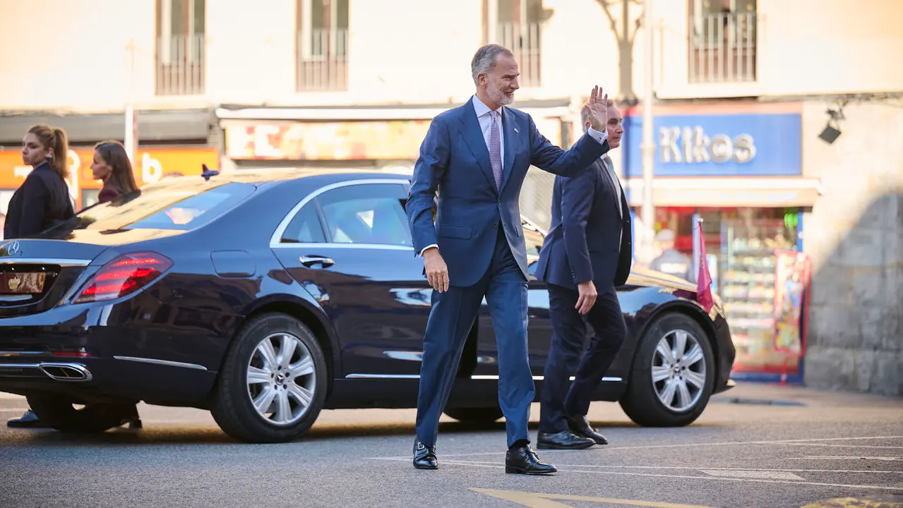 La Princesa Leonor, acompañada de los Reyes Felipe y Letizia, inicia en el Palacio de Navarra una visita a la Comunidad foral que se prolongará durante el viernes y el sábado.
PABLO LASAOSA
