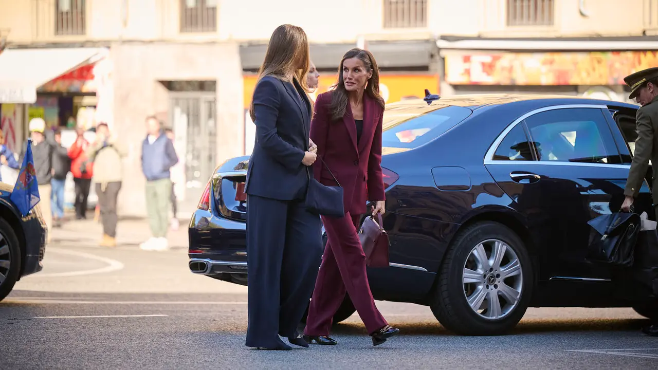 La Princesa Leonor, acompañada de los Reyes Felipe y Letizia, inicia en el Palacio de Navarra una visita a la Comunidad foral que se prolongará durante el viernes y el sábado.
PABLO LASAOSA