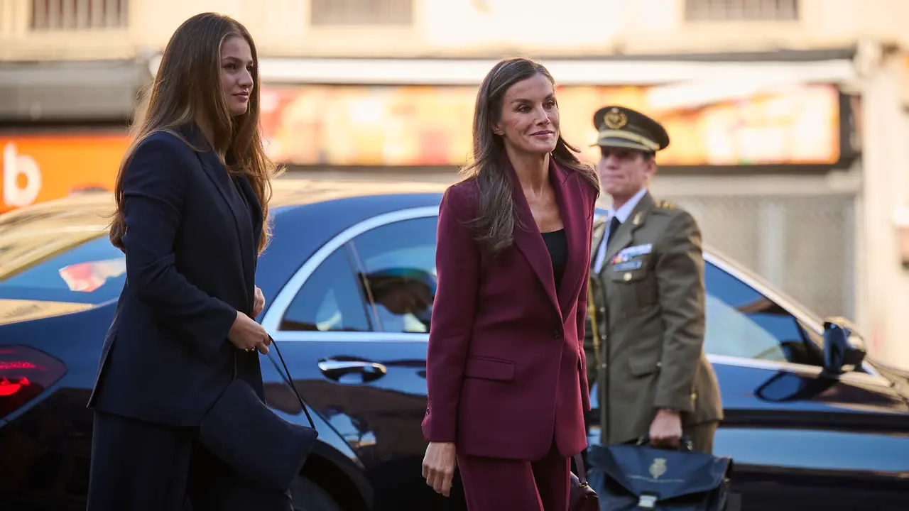 La Princesa Leonor, acompañada de los Reyes Felipe y Letizia, inicia en el Palacio de Navarra una visita a la Comunidad foral que se prolongará durante el viernes y el sábado.
PABLO LASAOSA