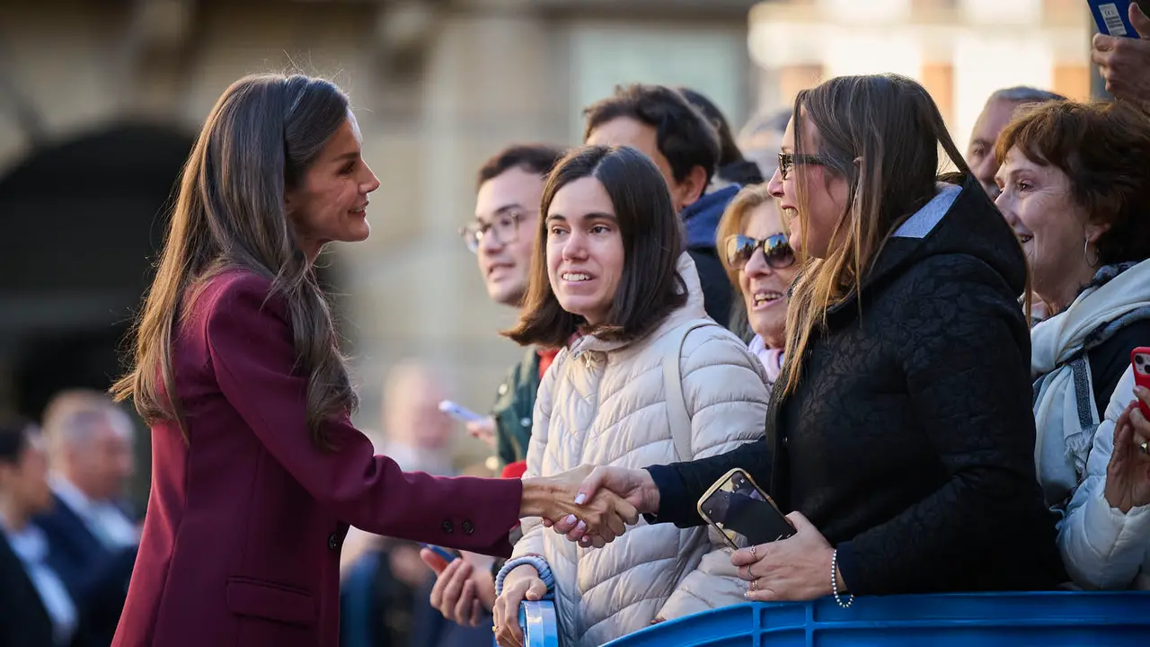 La Princesa Leonor, acompañada de los Reyes Felipe y Letizia, inicia en el Palacio de Navarra una visita a la Comunidad foral que se prolongará durante el viernes y el sábado.
PABLO LASAOSA