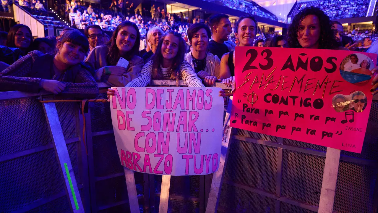 Concierto de Manuel Carrasco dentro de su gira Tour Salvaje en el pabellón Navarra Arena de Pamplona. IÑIGO ALZUGARAY