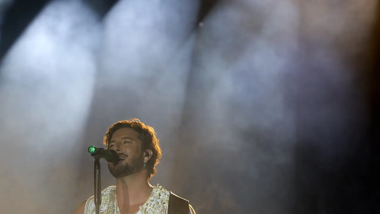 Concierto de Manuel Carrasco dentro de su gira Tour Salvaje en el pabellón Navarra Arena de Pamplona. IÑIGO ALZUGARAY