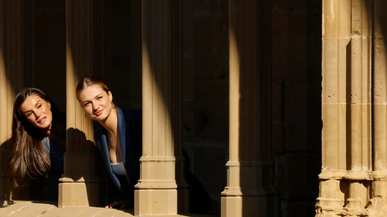 Segunda jornada de la visita de la Princesa Leonor y los Reyes Felipe VI y Letizia a Navarra en el Palacio Real de Olite. EFE