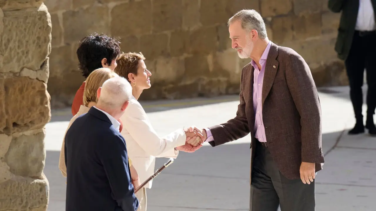 Segunda jornada de la visita de la Princesa Leonor y los Reyes Felipe VI y Letizia a Navarra en el Palacio Real de Olite. EFE