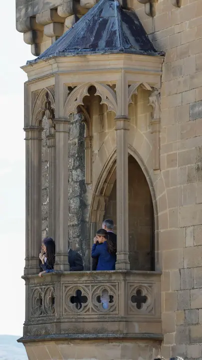 Segunda jornada de la visita de la Princesa Leonor y los Reyes Felipe VI y Letizia a Navarra en el Palacio Real de Olite. EFE