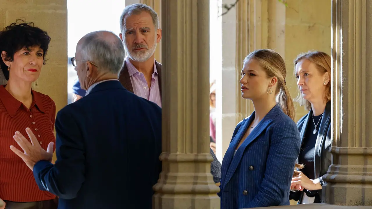 Segunda jornada de la visita de la Princesa Leonor y los Reyes Felipe VI y Letizia a Navarra en el Palacio Real de Olite. EFE