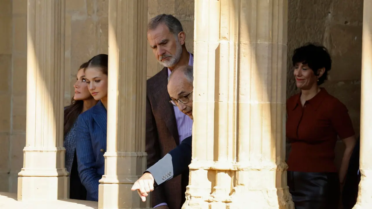 Segunda jornada de la visita de la Princesa Leonor y los Reyes Felipe VI y Letizia a Navarra en el Palacio Real de Olite. EFE