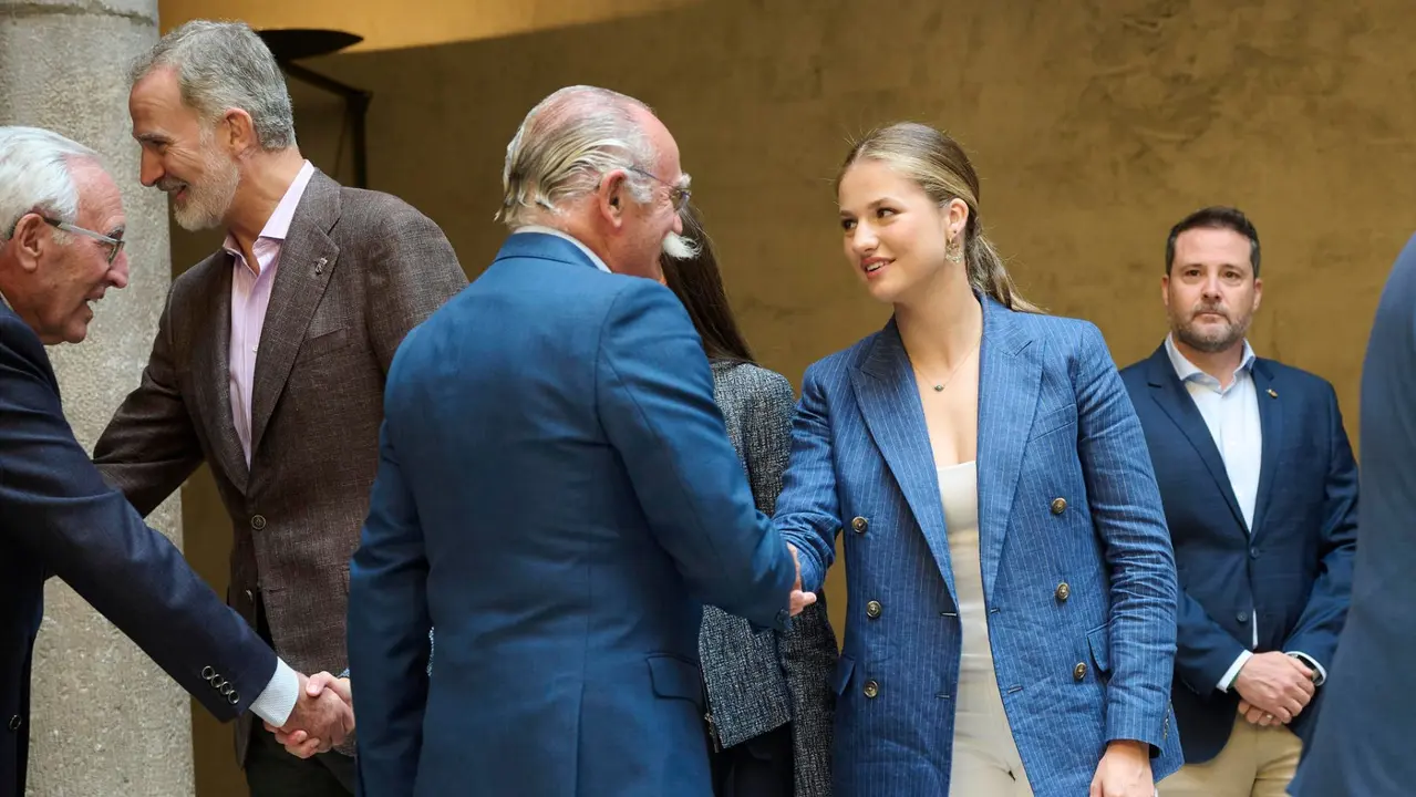 La princesa Leonor, acompañada de sus padres, los reyes Felipe VI y Letizia cierran en Tudela una visita real a Navarra de dos días. EFE