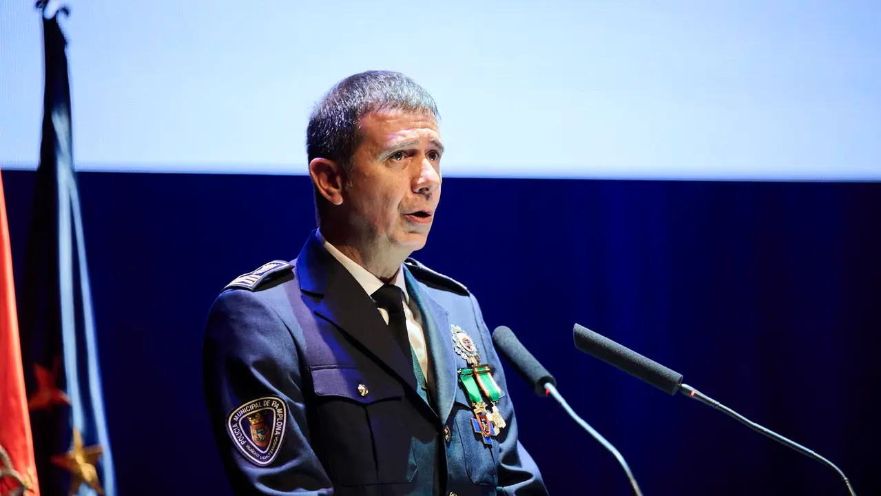 Acto institucional con motivo de la festividad de San Miguel, patrón de la Policía Municipal de Pamplona, en el que se entregarán medallas de servicios distinguidos, felicitaciones públicas y reconocimientos ciudadanos. PABLO LASAOSA