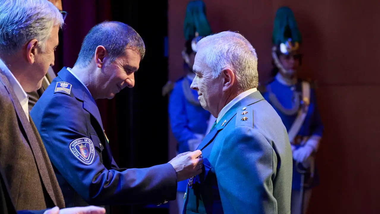 Acto institucional con motivo de la festividad de San Miguel, patrón de la Policía Municipal de Pamplona, en el que se entregarán medallas de servicios distinguidos, felicitaciones públicas y reconocimientos ciudadanos. PABLO LASAOSA