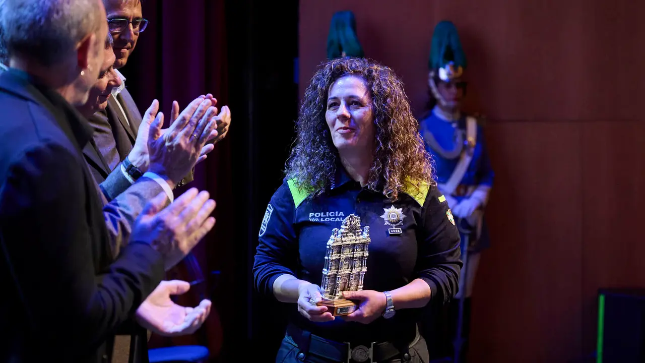 Acto institucional con motivo de la festividad de San Miguel, patrón de la Policía Municipal de Pamplona, en el que se entregarán medallas de servicios distinguidos, felicitaciones públicas y reconocimientos ciudadanos. PABLO LASAOSA