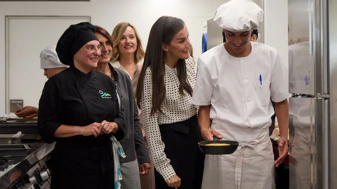 La Reina Letizia visita el Centro Integrado Politécnico de FP de Lumbier para inaugurar el curso escolar 2025-2026. IÑIGO ALZUGARAY