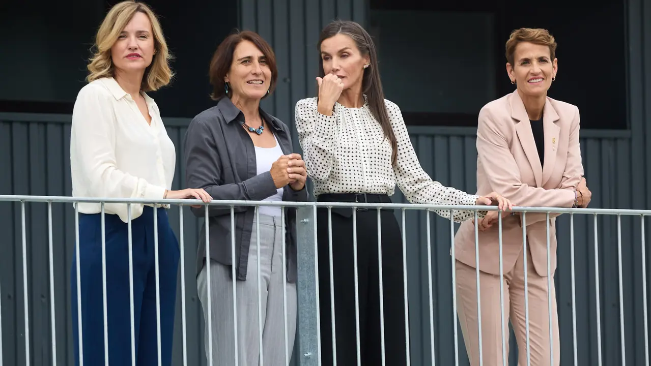La Reina Letizia visita el Centro Integrado Politécnico de FP de Lumbier para inaugurar el curso escolar 2025-2026. IÑIGO ALZUGARAY