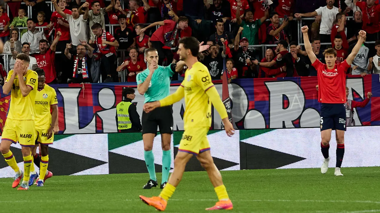 Partido de La Liga EA Sports entre CA Osasuna y Getafe CF disputado en el estadio de El Sadar en Pamplona. IÑIGO ALZUGARAY