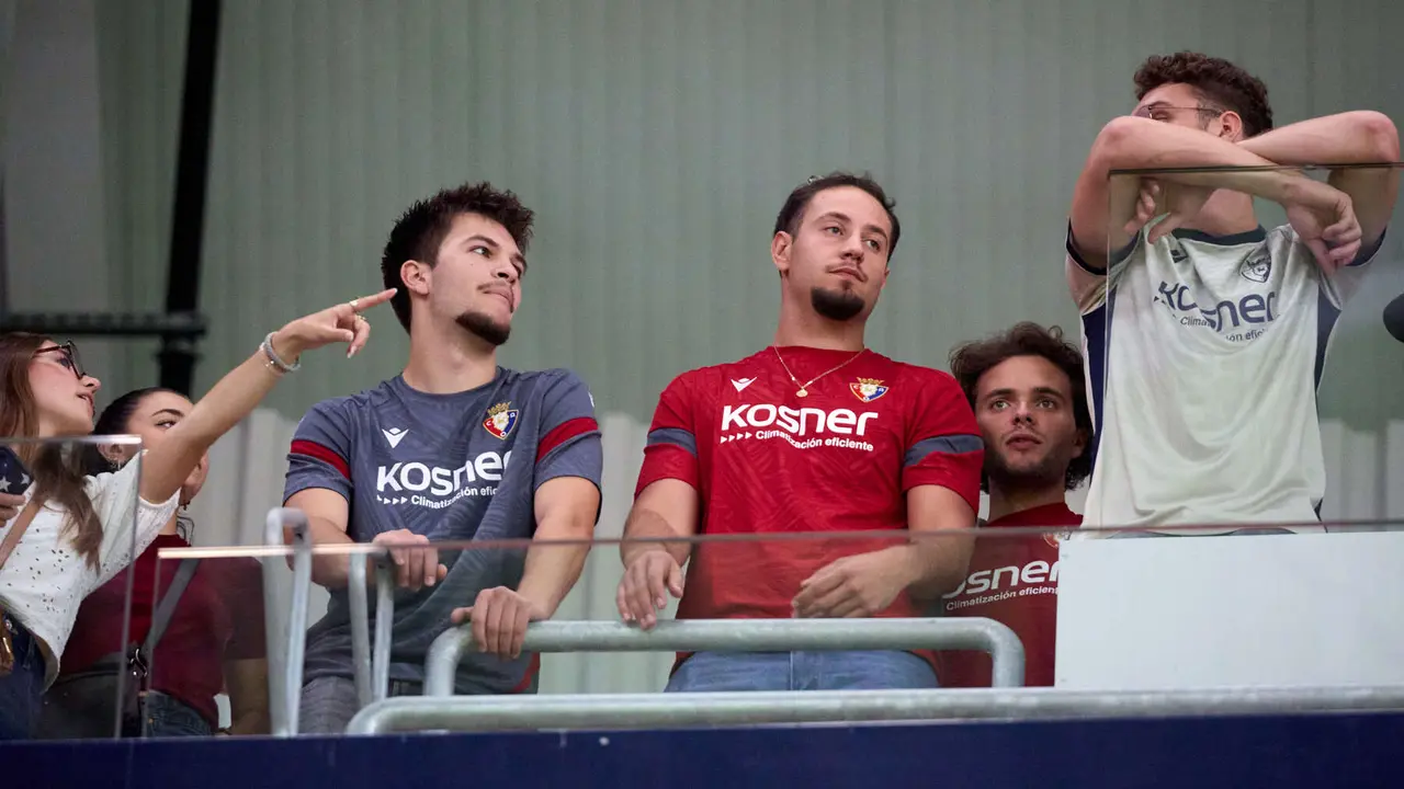 La grada del estadio de El Sadar durante el partido de La Liga EA Sports entre CA Osasuna y Getafe CF disputado en Pamplona. IÑIGO ALZUGARAY