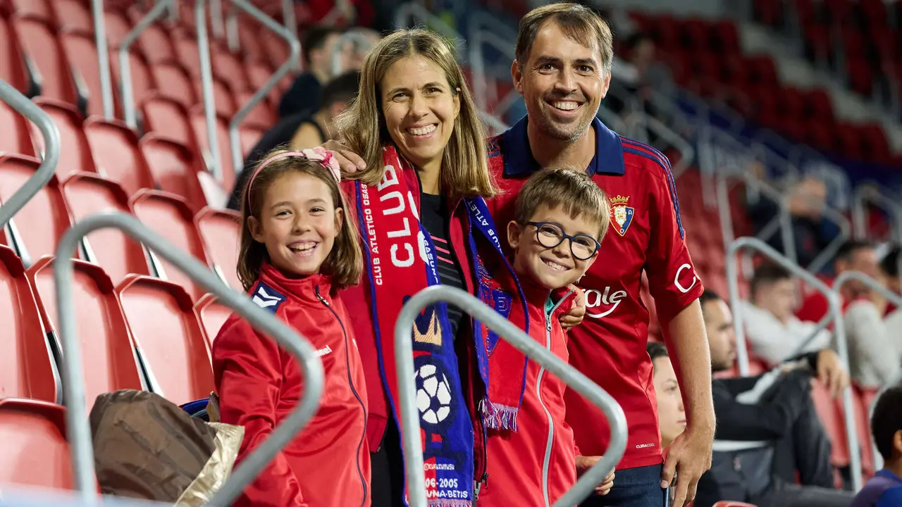 La grada del estadio de El Sadar durante el partido de La Liga EA Sports entre CA Osasuna y Getafe CF disputado en Pamplona. IÑIGO ALZUGARAY