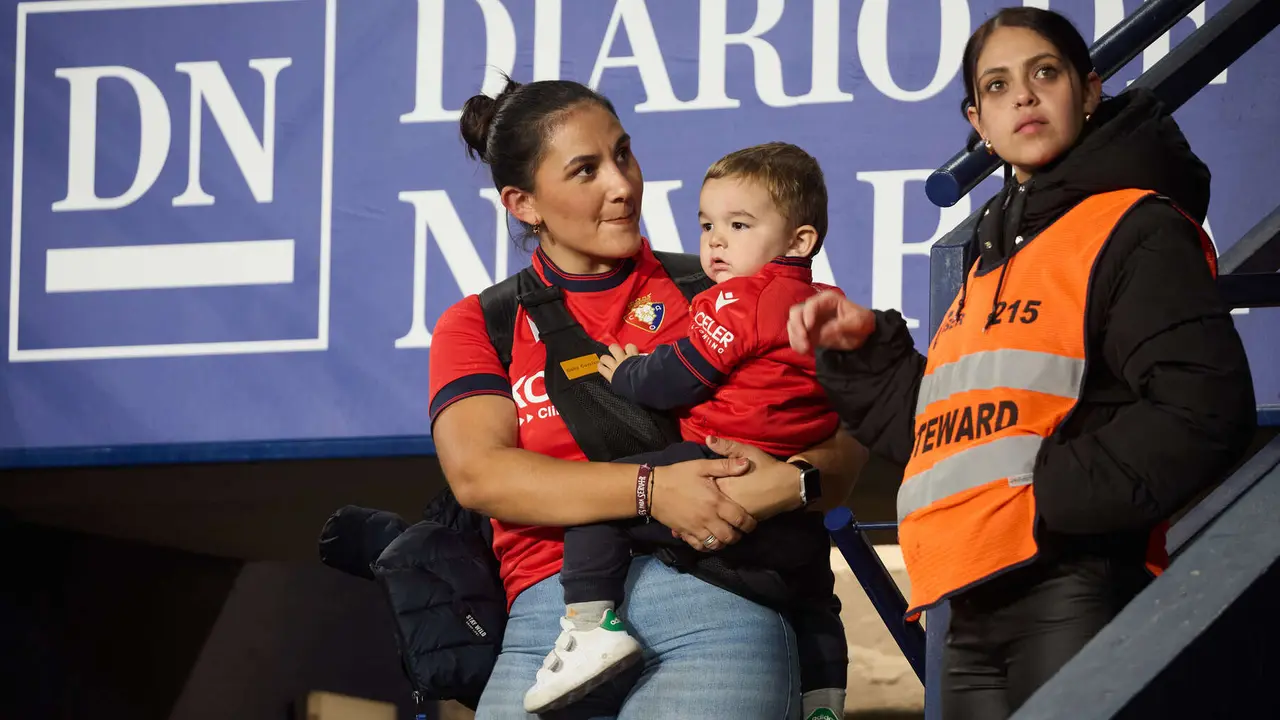 La grada del estadio de El Sadar durante el partido de La Liga EA Sports entre CA Osasuna y Getafe CF disputado en Pamplona. IÑIGO ALZUGARAY