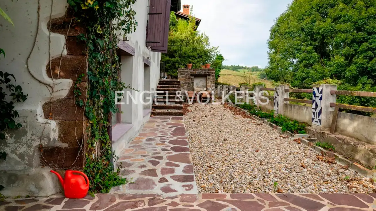 Casa en venta en Baztán. IDEALISTA / ENGEL & VÖLKERS