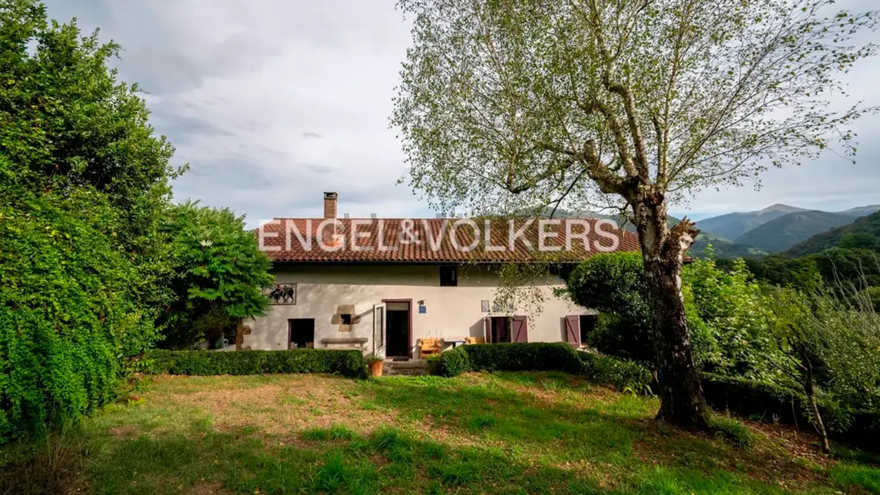 Casa en venta en Baztán. IDEALISTA / ENGEL & VÖLKERS