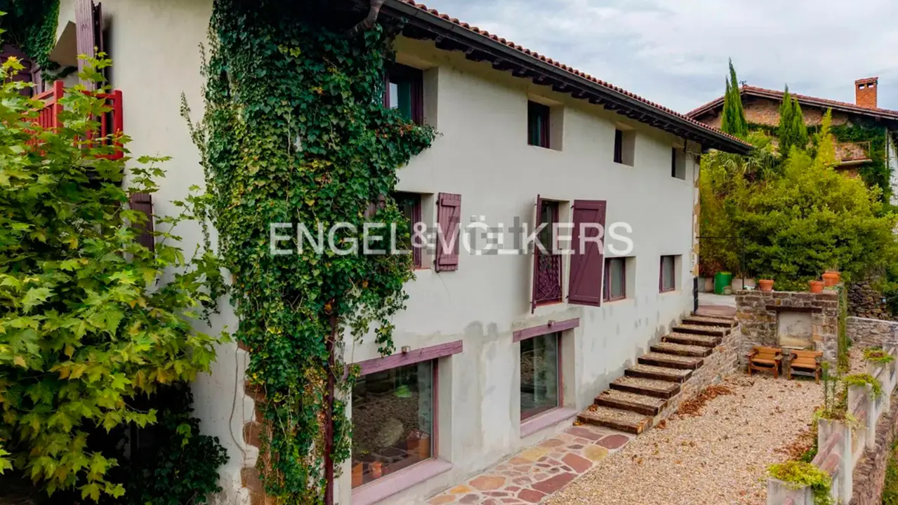 Casa en venta en Baztán. IDEALISTA / ENGEL & VÖLKERS