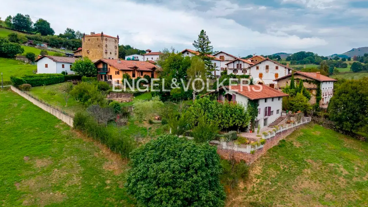 Casa en venta en Baztán. IDEALISTA / ENGEL & VÖLKERS