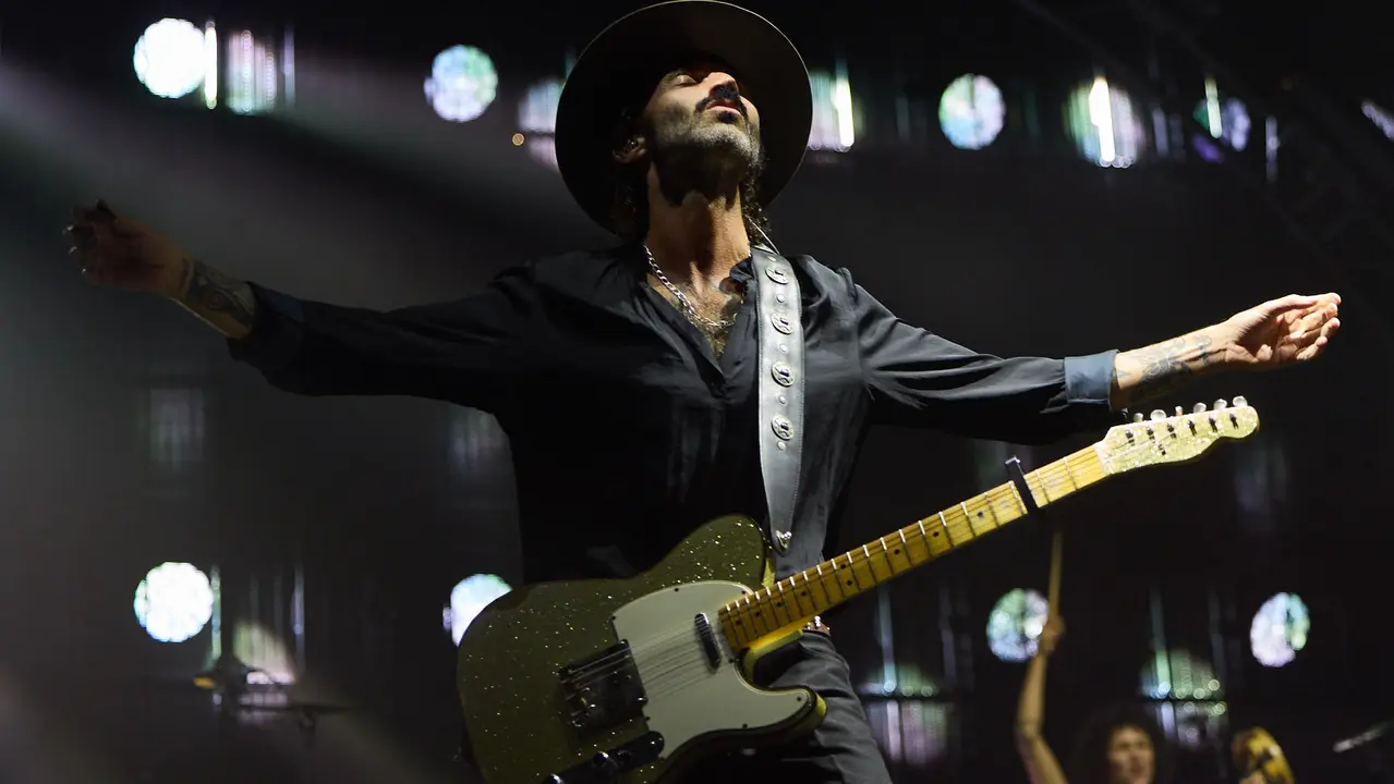 Concierto de Leiva dentro de su gira Tour Gigante 2025 en el pabellón Navarra Arena de Pamplona. IÑIGO ALZUGARAY