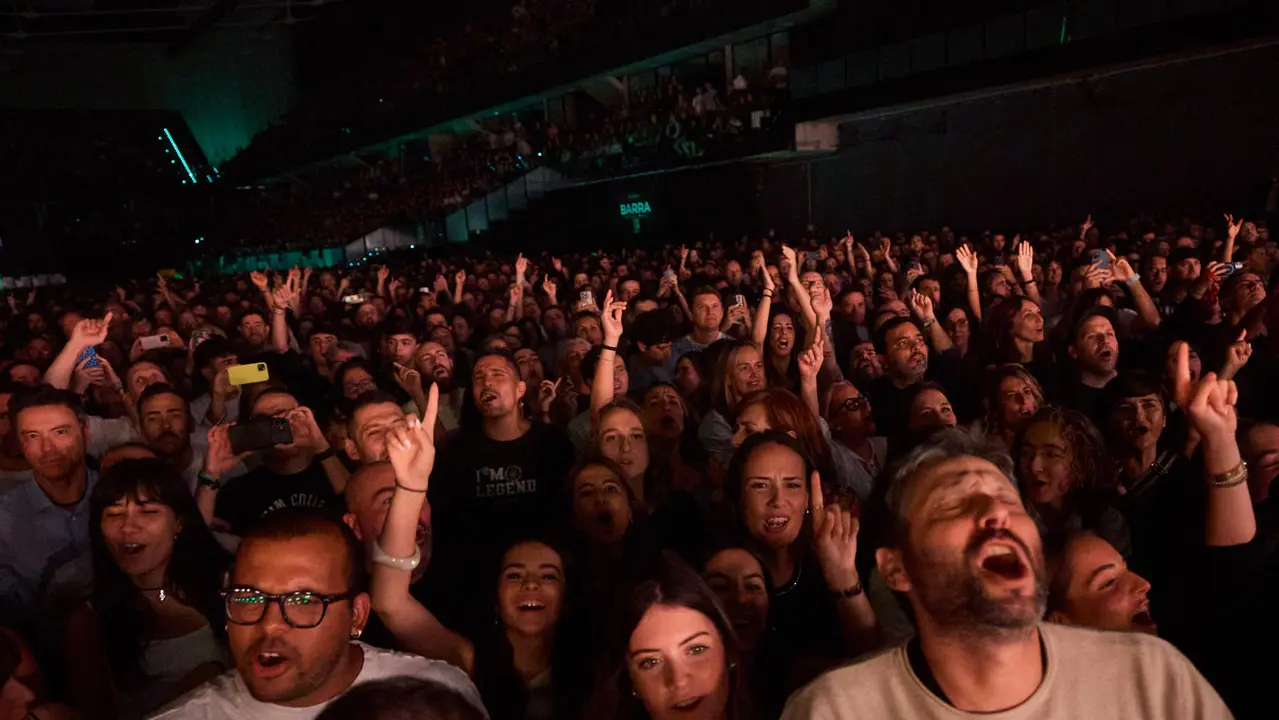 Concierto de Leiva dentro de su gira Tour Gigante 2025 en el pabellón Navarra Arena de Pamplona. IÑIGO ALZUGARAY