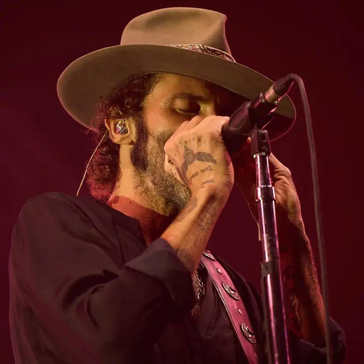 Concierto de Leiva dentro de su gira Tour Gigante 2025 en el pabellón Navarra Arena de Pamplona. IÑIGO ALZUGARAY