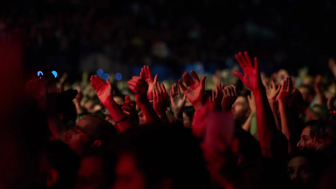 Concierto de Leiva dentro de su gira Tour Gigante 2025 en el pabellón Navarra Arena de Pamplona. IÑIGO ALZUGARAY