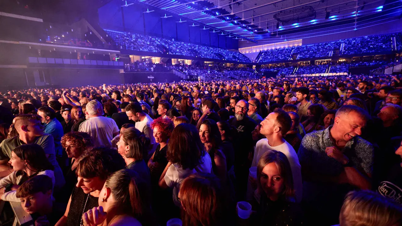 Concierto de Leiva dentro de su gira Tour Gigante 2025 en el pabellón Navarra Arena de Pamplona. IÑIGO ALZUGARAY