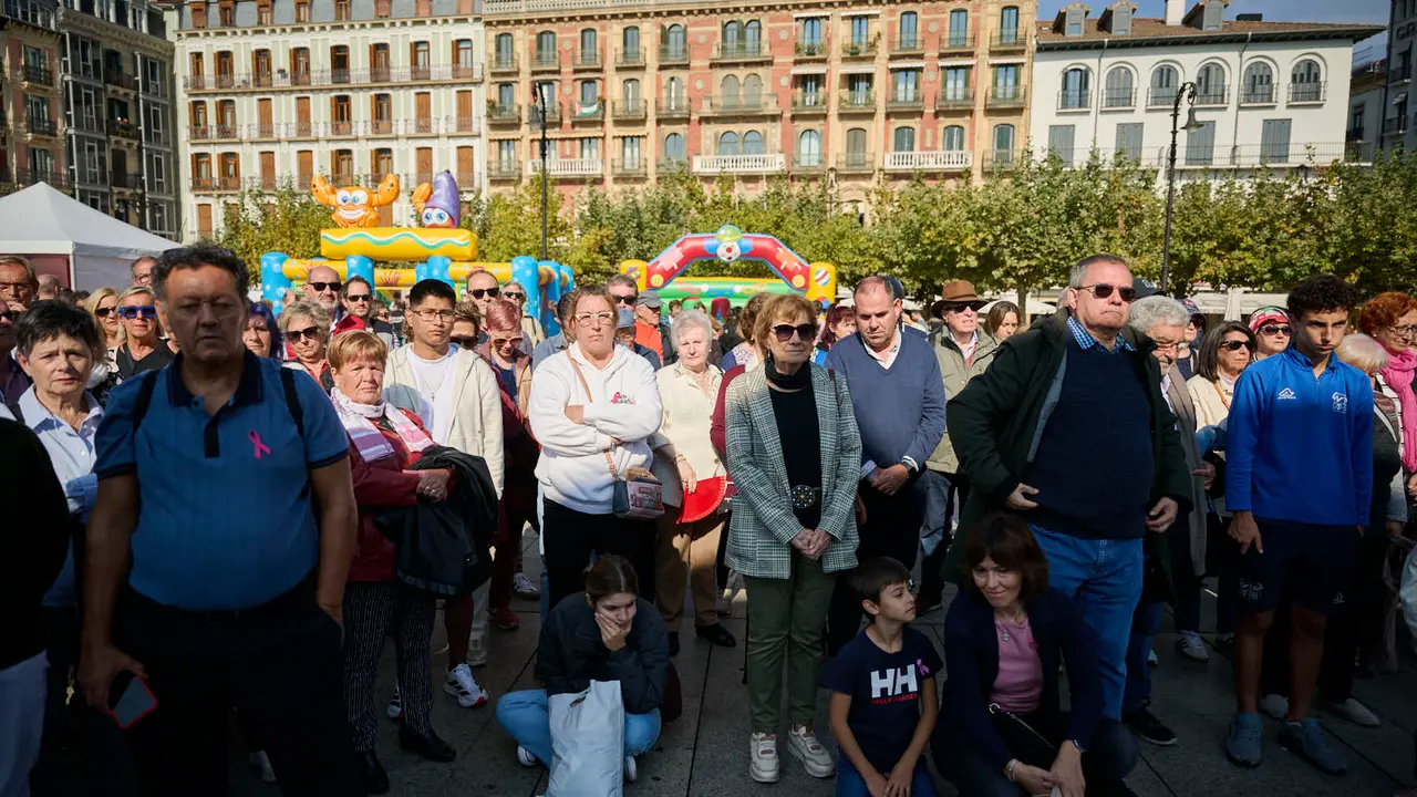 Saray celebra el Día Internacional del Cáncer de Mama en Pamplona. PABLO LASAOSA