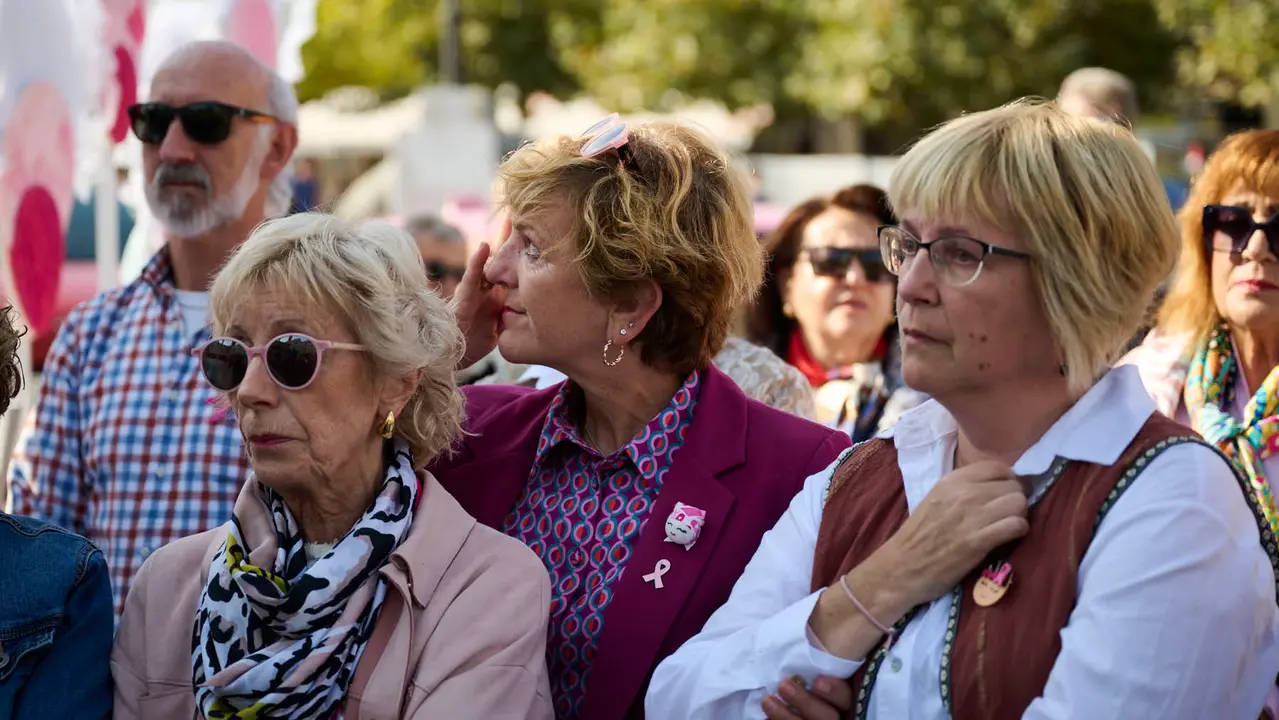 Saray celebra el Día Internacional del Cáncer de Mama en Pamplona. PABLO LASAOSA