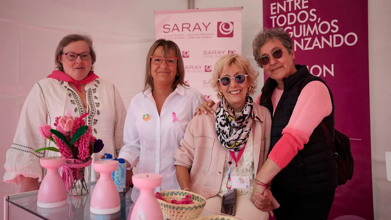 Saray celebra el Día Internacional del Cáncer de Mama en Pamplona. PABLO LASAOSA