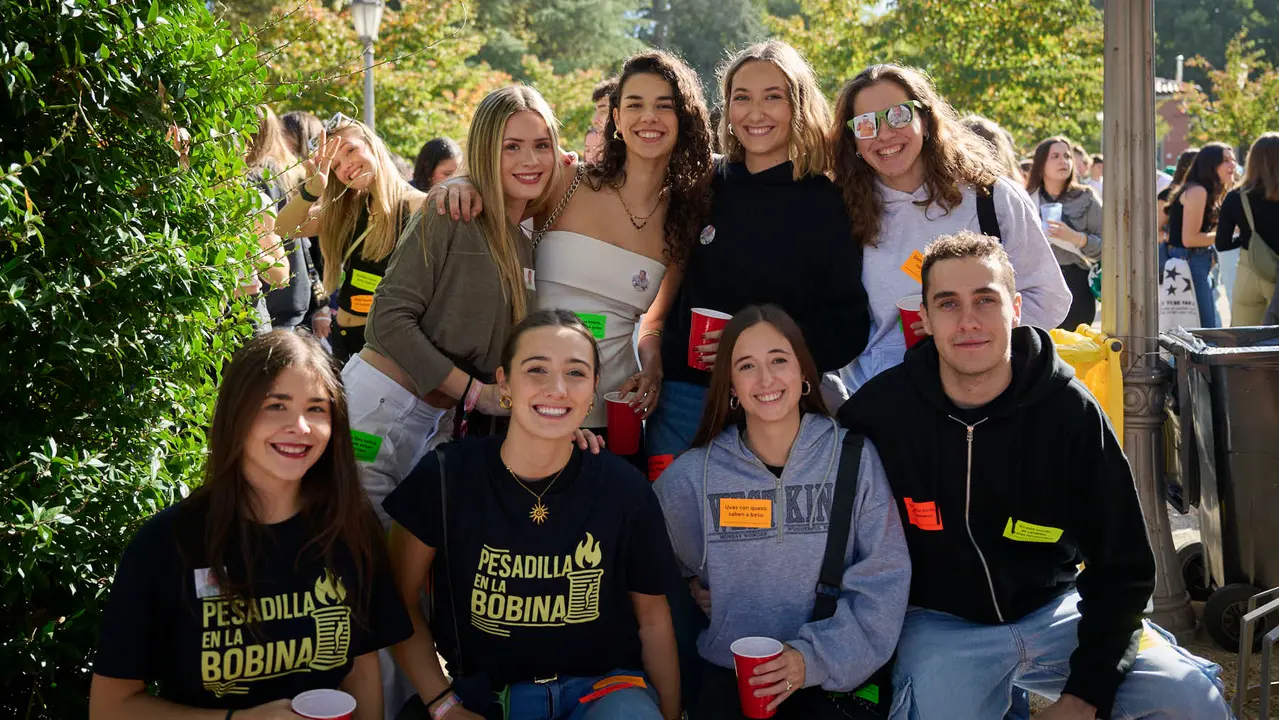 Cientos de universitarios disfrutan de la Carpa Universitaria de otoño 2025. PABLO LASAOSA