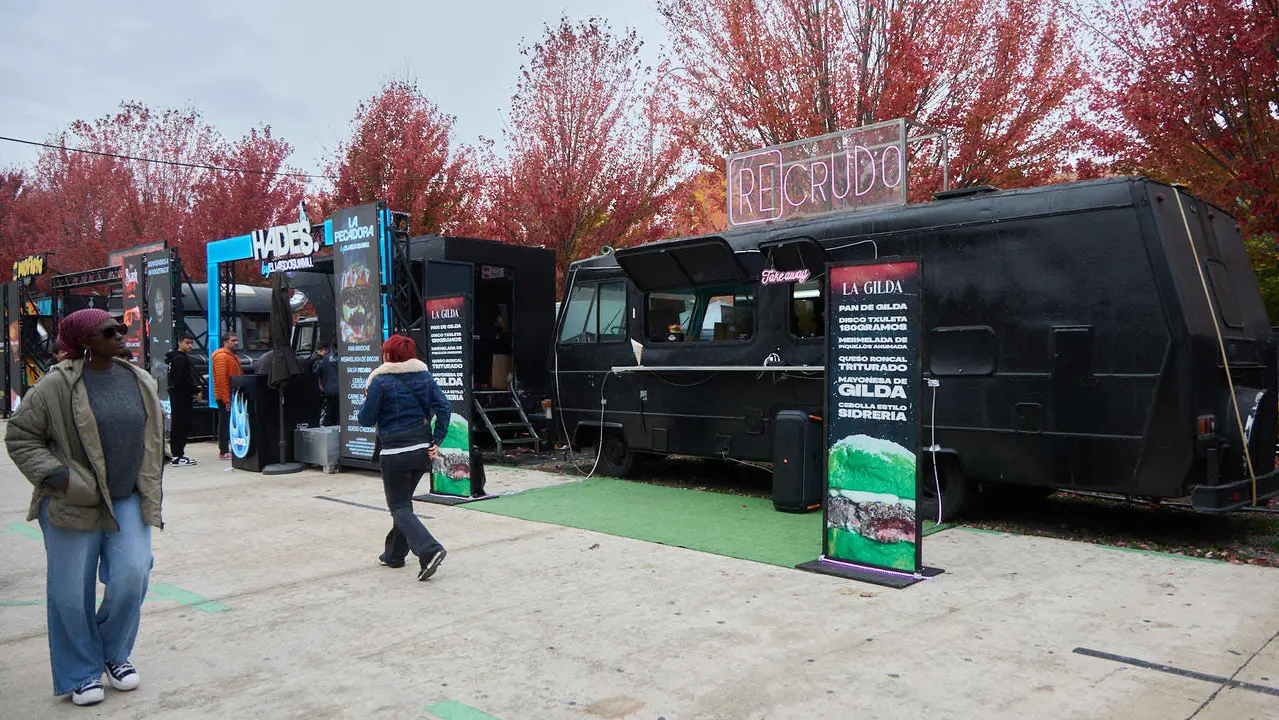 Champions Burger en el parque de La Runa de Pamplona. IÑIGO ALZUGARAY