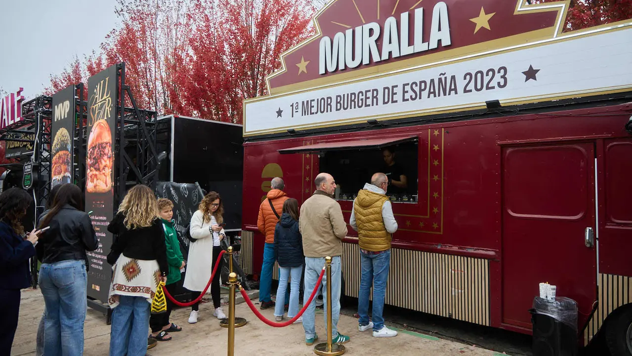 Champions Burger en el parque de La Runa de Pamplona. IÑIGO ALZUGARAY