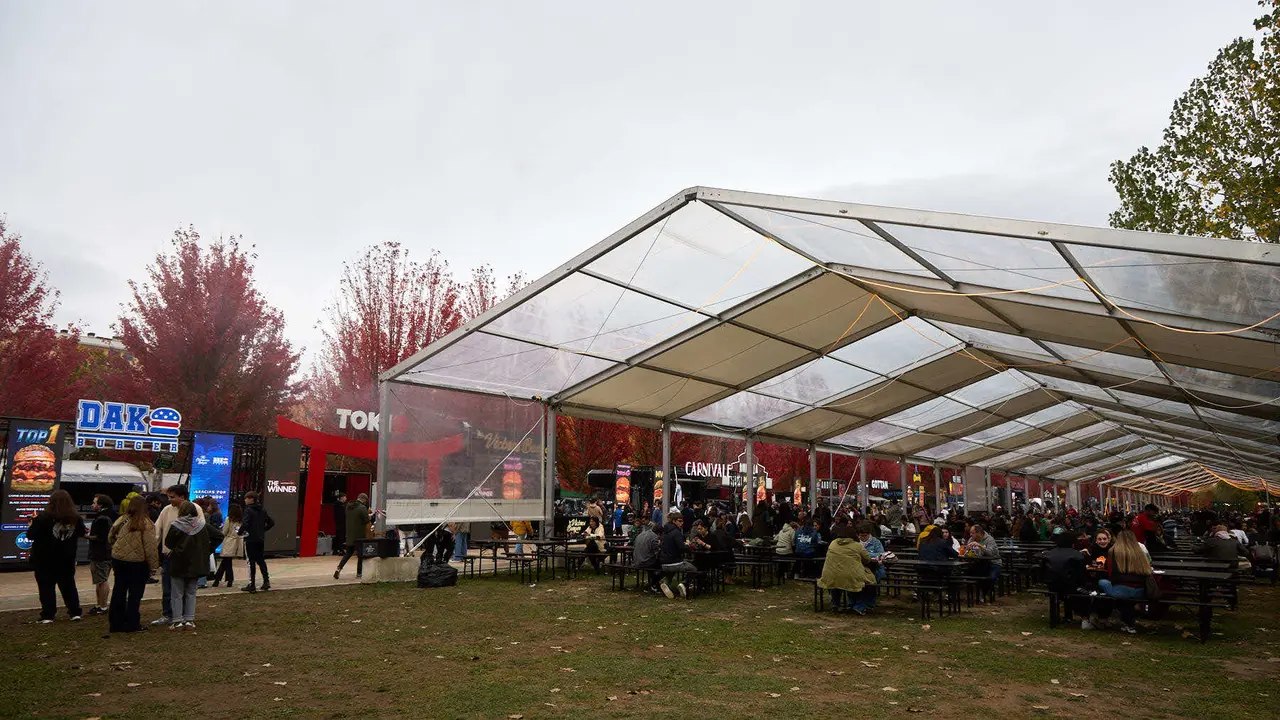 Champions Burger en el parque de La Runa de Pamplona. IÑIGO ALZUGARAY