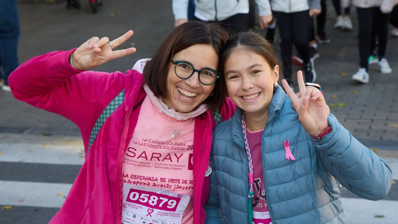 XIV Carrera Solidaria contra el Cáncer de Mama en Pamplona, organizada por la asociación Saray. IÑIGO ALZUGARAY