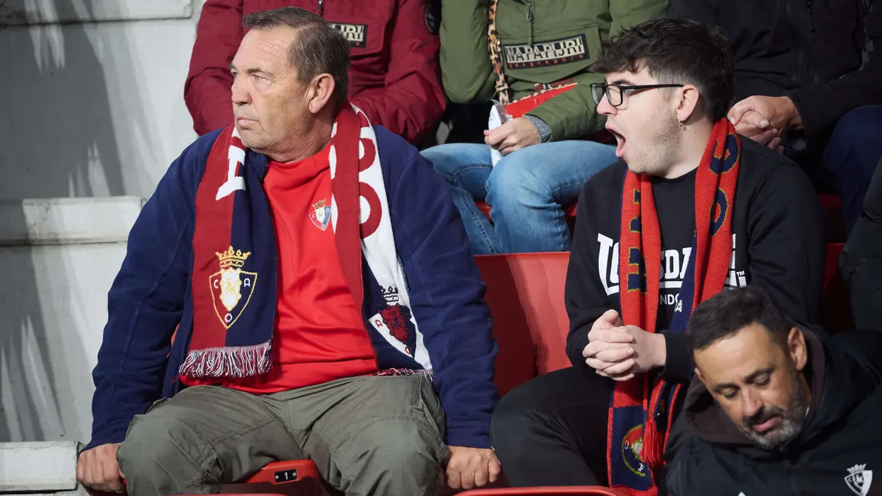 La grada del estadio de El Sadar durante el partido de La Liga EA Sports entre CA Osasuna y RC Celta disputado en Pamplona. IÑIGO ALZUGARAY