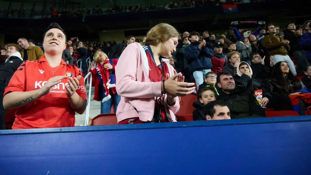 La grada del estadio de El Sadar durante el partido de La Liga EA Sports entre CA Osasuna y RC Celta disputado en Pamplona. IÑIGO ALZUGARAY