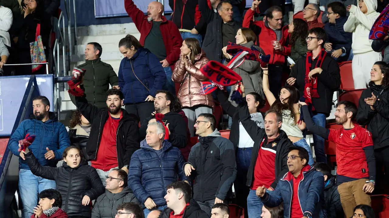 La grada del estadio de El Sadar durante el partido de La Liga EA Sports entre CA Osasuna y RC Celta disputado en Pamplona. IÑIGO ALZUGARAY