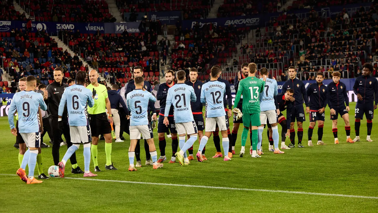 Partido de La Liga EA Sports entre CA Osasuna y RC Celta disputado en el estadio de El Sadar en Pamplona. IÑIGO ALZUGARAY