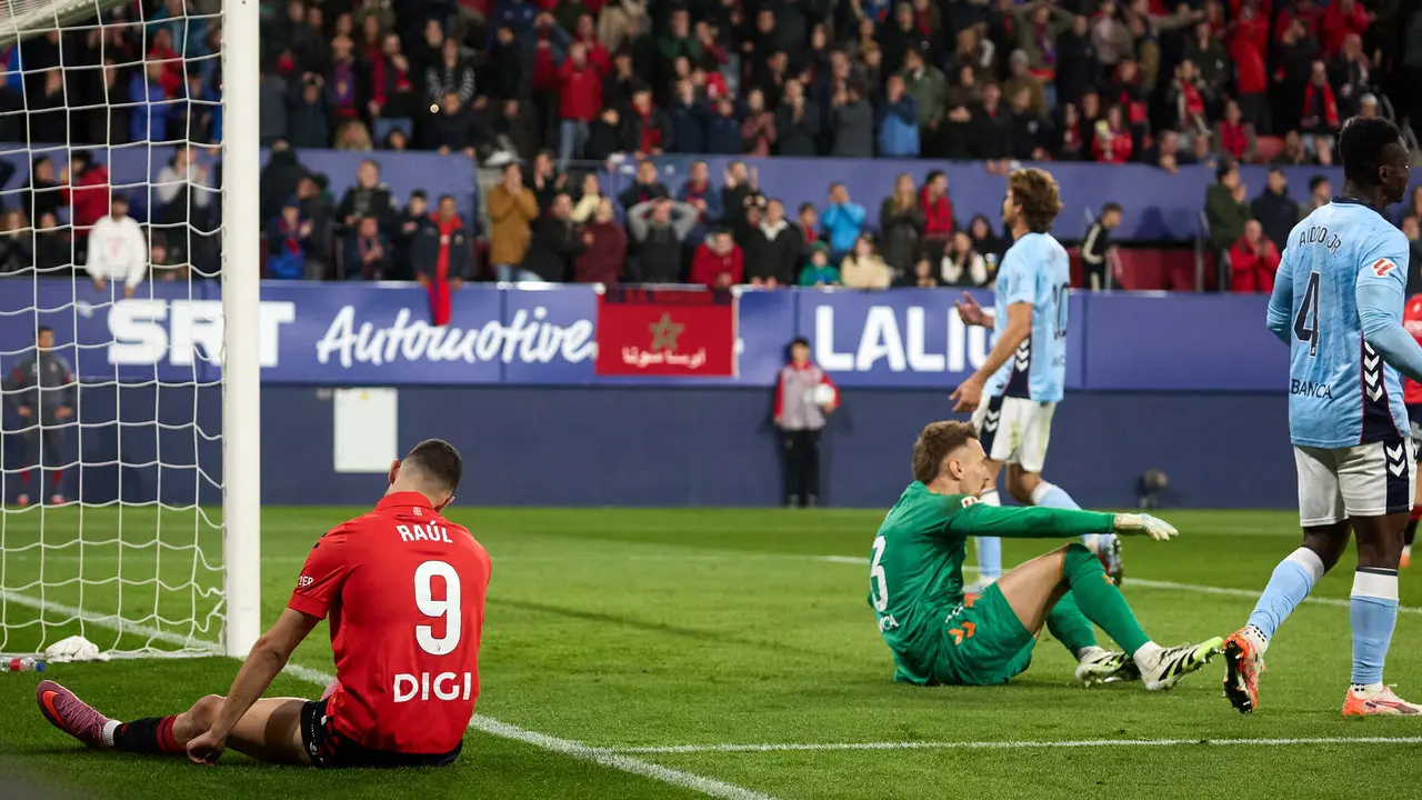 Partido de La Liga EA Sports entre CA Osasuna y RC Celta disputado en el estadio de El Sadar en Pamplona. IÑIGO ALZUGARAY